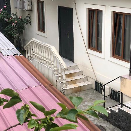 Apartment In The City Center - Old Batumi Exteriör bild