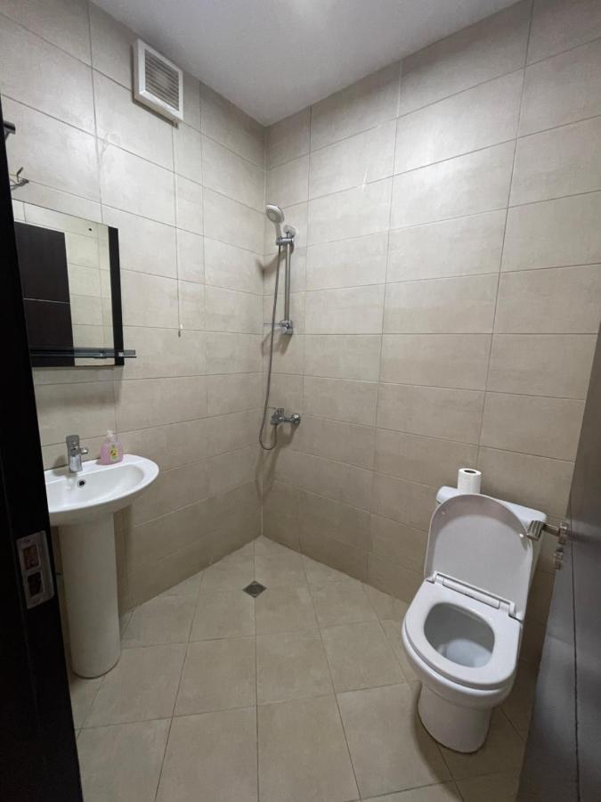 Apartment In The City Center - Old Batumi Exteriör bild